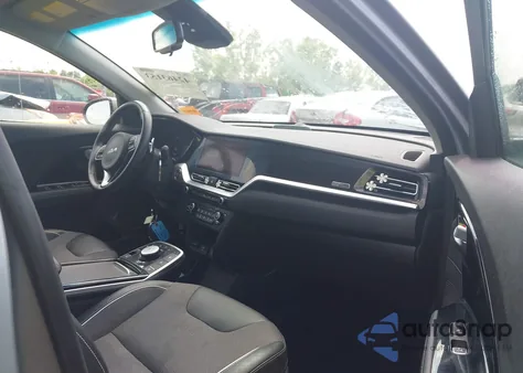 2022 Kia Niro Ev Ex z USA, uszkodzony, nr VIN KNDCC3LG6N5156052